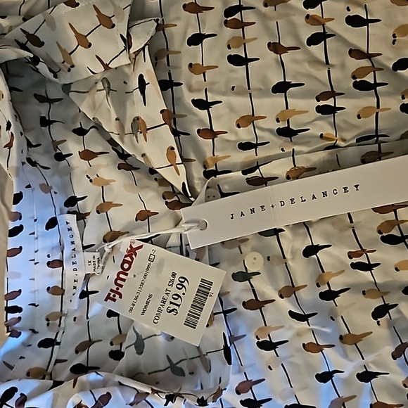 Jane and Delancey button up blouse - Picture 2 of 2